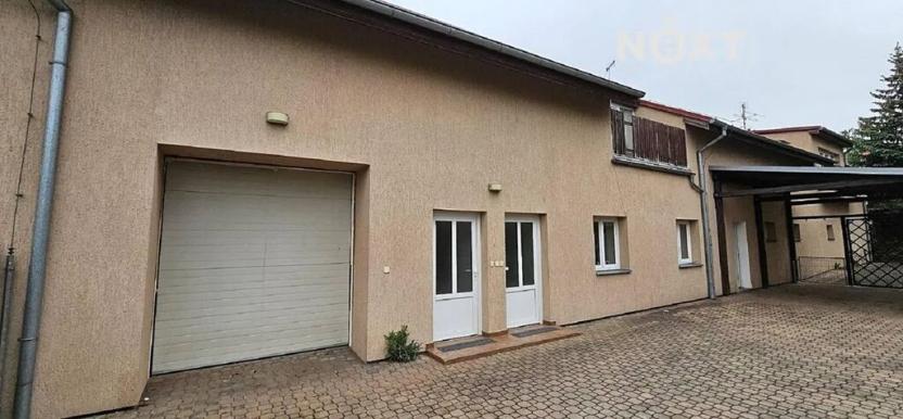 Pronájem obchodního prostoru, Tábor, U Jednoty, 140 m2