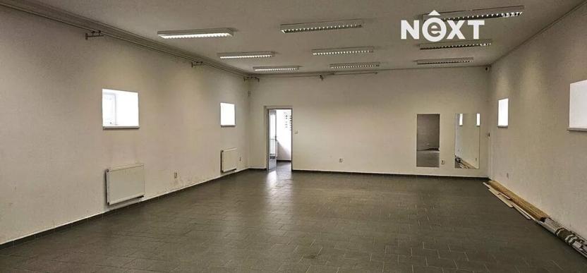 Pronájem obchodního prostoru, Tábor, U Jednoty, 140 m2