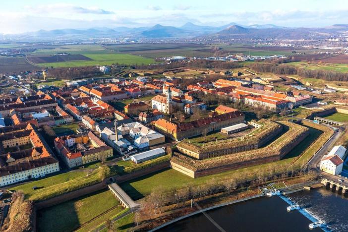 Pronájem bytu 2+kk, Terezín, Fučíkova, 60 m2