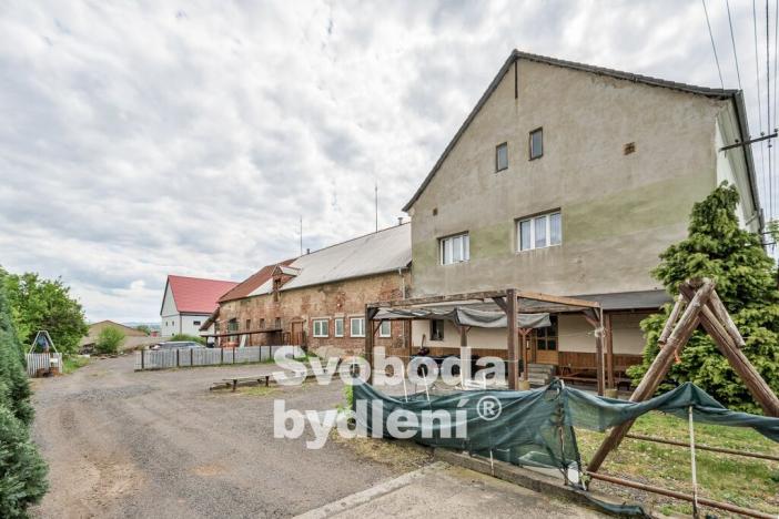 Prodej komerční nemovitosti, Srbice, 879 m2