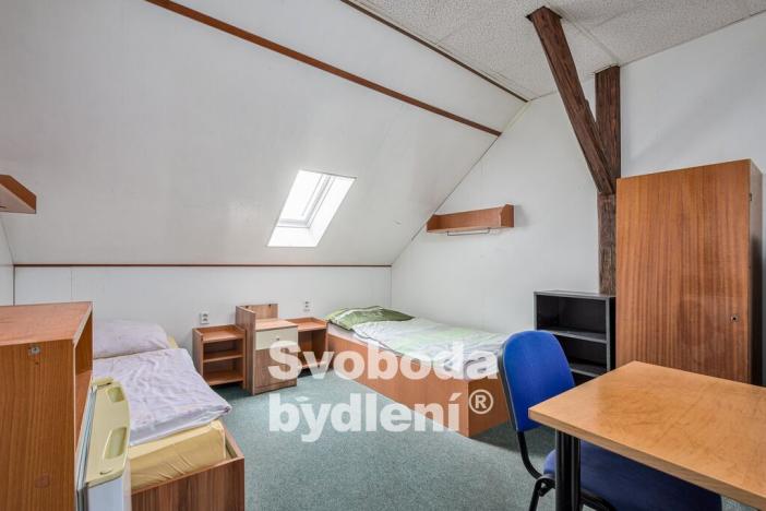 Prodej komerční nemovitosti, Srbice, 879 m2