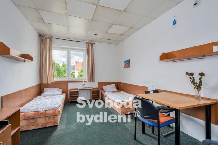 Prodej komerční nemovitosti, Srbice, 879 m2