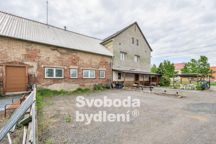 Prodej výrobních prostor, Srbice, 879 m2