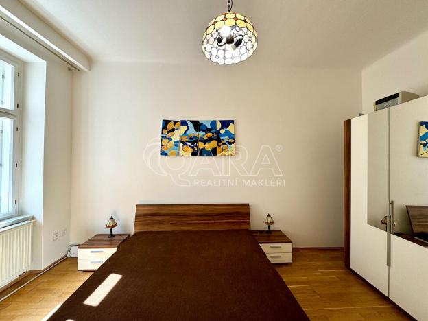 Pronájem bytu 2+kk, Praha - Žižkov, Husinecká, 45 m2