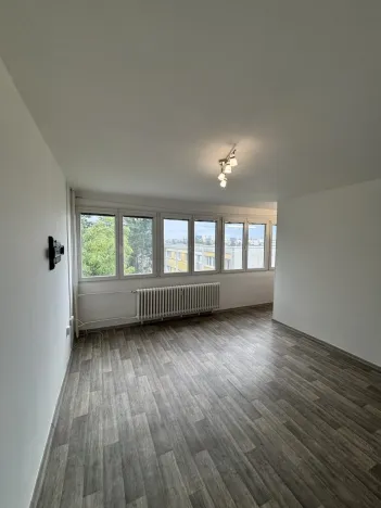Pronájem bytu 1+kk, Hradec Králové, Severní, 28 m2