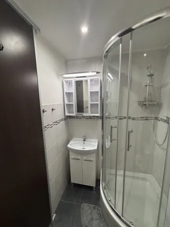 Pronájem bytu 1+kk, Hradec Králové, Severní, 28 m2