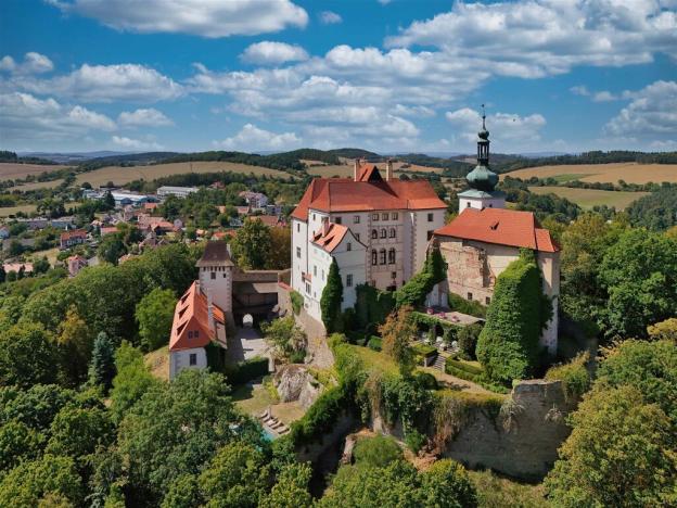 Prodej pozemku pro bydlení, Vysoký Chlumec, 2016 m2