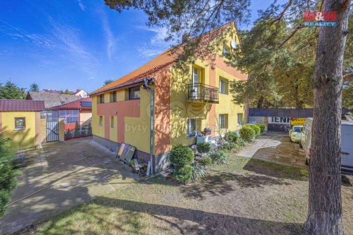 Prodej rodinného domu, Dubí - Pozorka, Tyršova, 370 m2