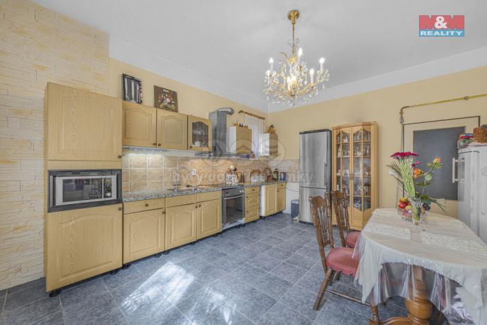 Prodej rodinného domu, Dubí - Pozorka, Tyršova, 370 m2