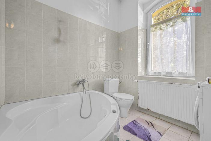 Prodej rodinného domu, Dubí - Pozorka, Tyršova, 370 m2