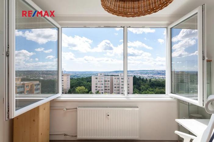 Prodej bytu 1+1, Praha - Troja, Krynická, 29 m2