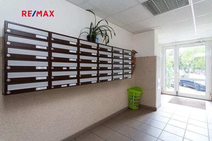 Prodej bytu 1+1, Praha - Troja, Krynická, 29 m2