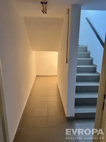 Prodej rodinného domu, Praha - Nebušice, Na Malé Šárce, 178 m2