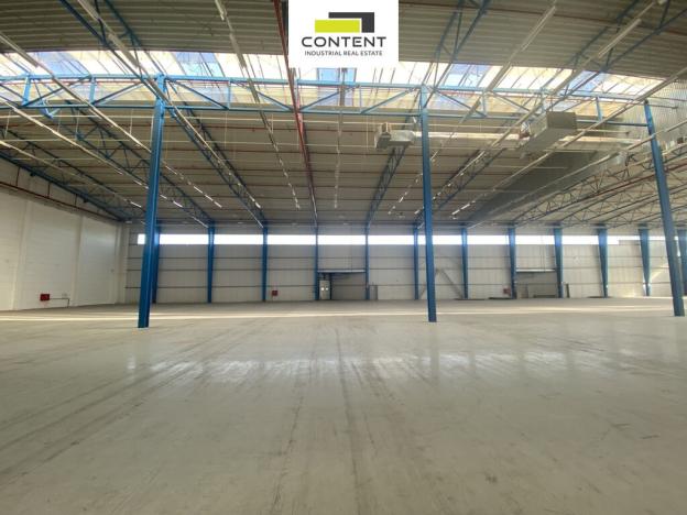 Pronájem skladu, Kněževes, Nad Kovárnou, 6398 m2