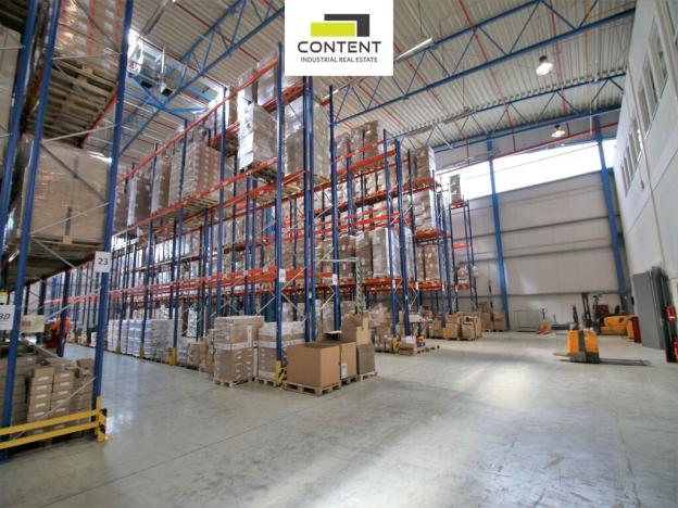 Pronájem skladu, Kněževes, Nad Kovárnou, 6398 m2