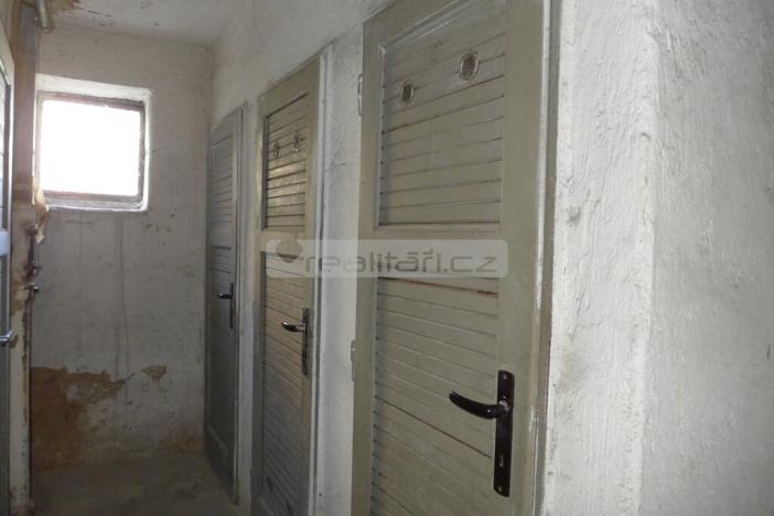 Prodej bytu 2+1, Plzeň - Doubravka, Železničářská, 63 m2