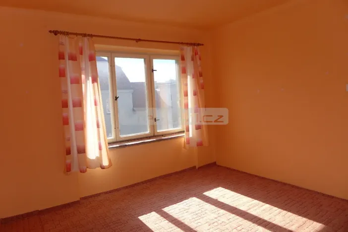 Prodej bytu 2+1, Plzeň - Doubravka, Železničářská, 70 m2