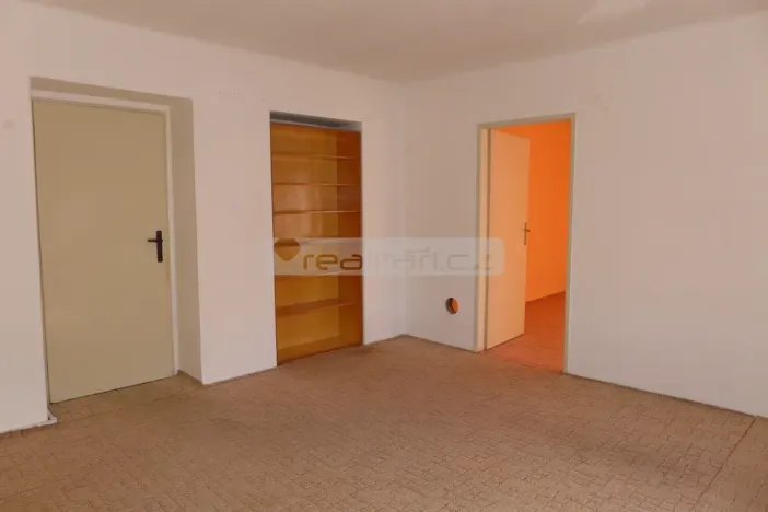 Prodej bytu 2+1, Plzeň - Doubravka, Železničářská, 63 m2