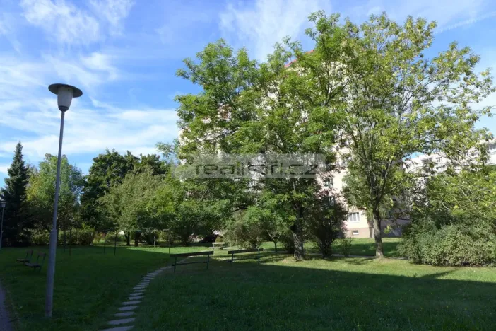 Prodej bytu 2+1, Plzeň - Doubravka, Železničářská, 63 m2