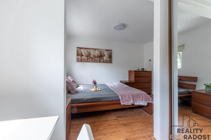 Prodej obchodního prostoru, Praha, Vačkářova, 216 m2