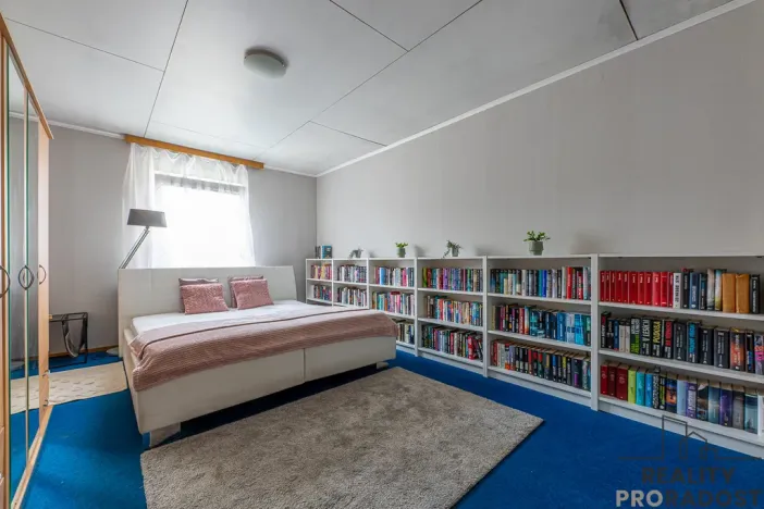 Prodej obchodního prostoru, Praha, Vačkářova, 216 m2