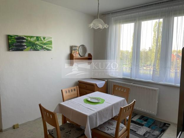 Pronájem bytu 1+1, Chomutov, Stromovka, 35 m2