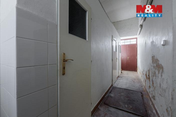 Prodej rodinného domu, Mlečice, 500 m2