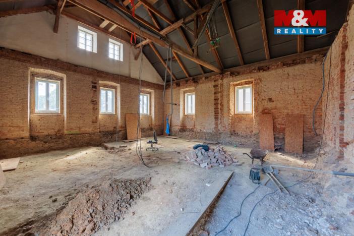 Prodej rodinného domu, Mlečice, 500 m2