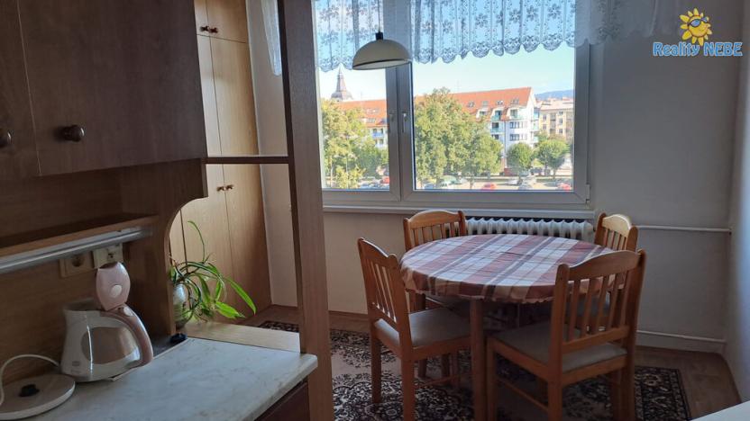 Pronájem bytu 2+1, Jičín - Nové Město, Lidické náměstí, 63 m2