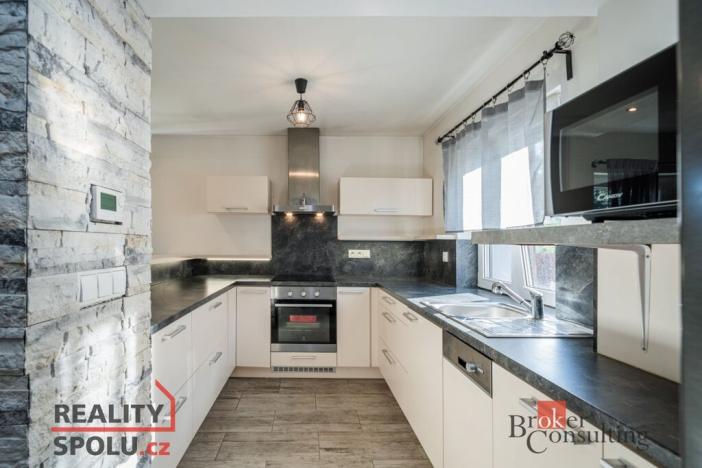 Prodej rodinného domu, Nespeky, Sluneční, 143 m2