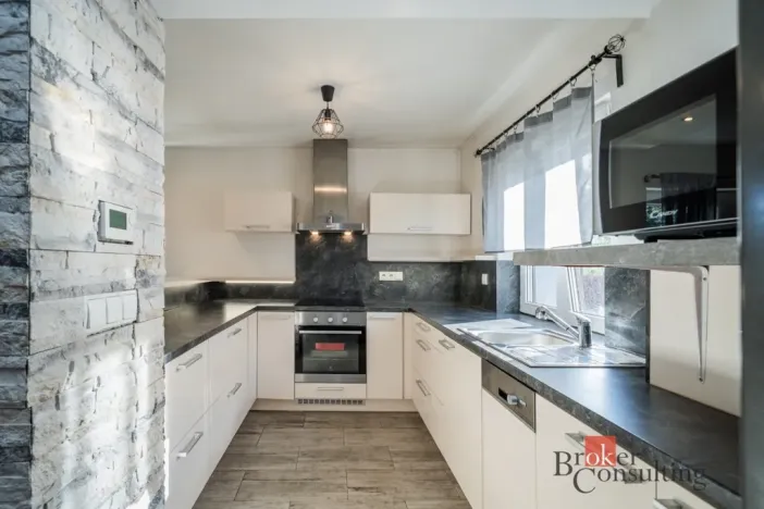 Prodej rodinného domu, Nespeky, Sluneční, 143 m2