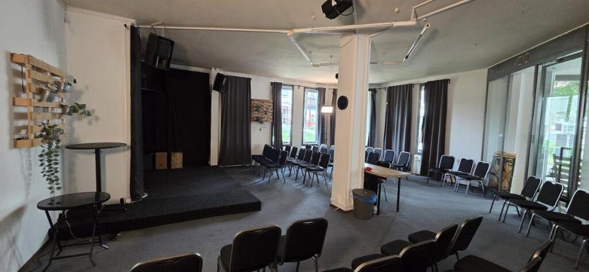 Prodej obchodního prostoru, Praha - Černý Most, Dygrýnova, 140 m2