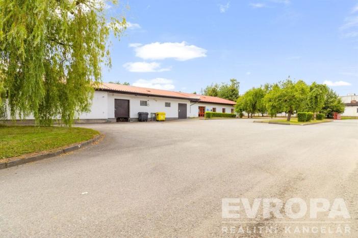 Pronájem skladu, Havlíčkův Brod, okres havlíčkův brod, 8000 m2
