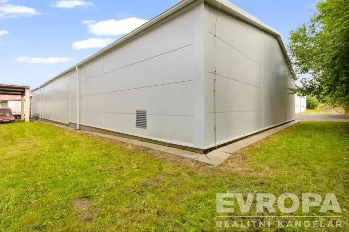 Pronájem skladu, Havlíčkův Brod, okres havlíčkův brod, 8000 m2