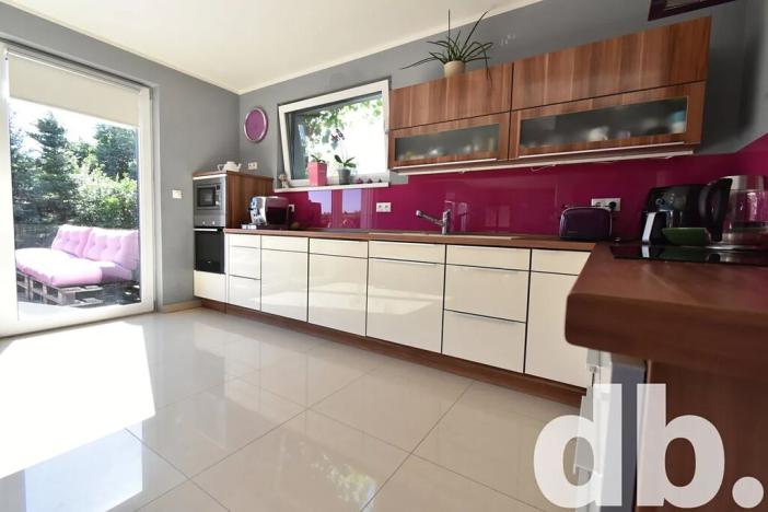 Prodej vícegeneračního domu, Otovice, Na Louce, 280 m2