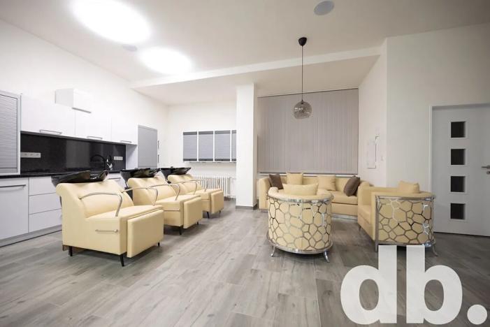 Pronájem komerční nemovitosti, Karlovy Vary, U Koupaliště, 13 m2