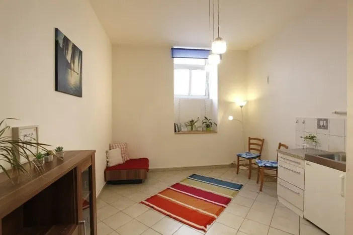 Pronájem kanceláře, Praha - Vinohrady, Lužická, 38 m2