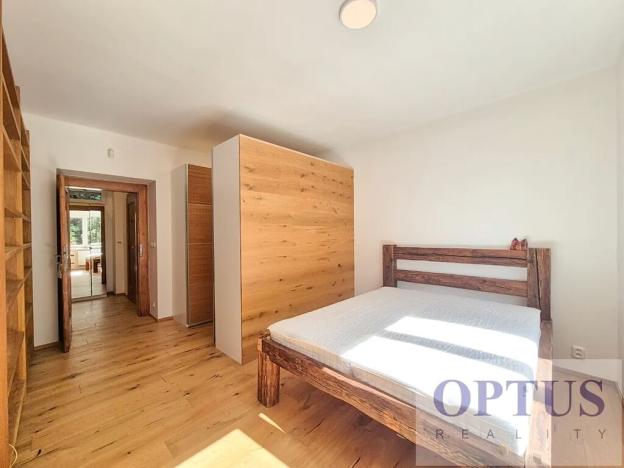 Pronájem bytu 2+1, Praha - Podolí, Podolské nábřeží, 66 m2