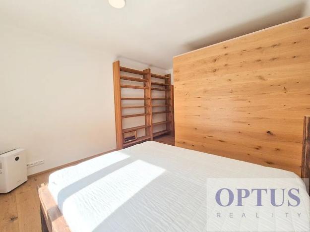 Pronájem bytu 2+1, Praha - Podolí, Podolské nábřeží, 66 m2