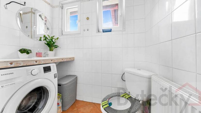 Prodej vícegeneračního domu, Jesenice, Plavecká, 215 m2