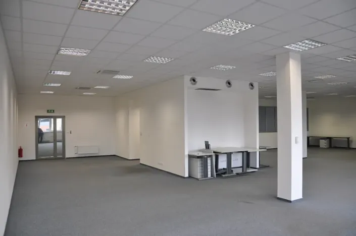 Pronájem kanceláře, Praha - Libeň, Lihovarská, 368 m2