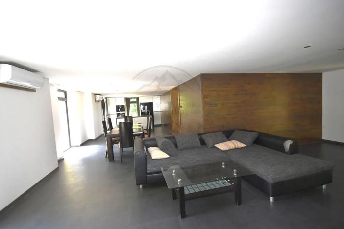 Prodej rodinného domu, Mikulovice, 380 m2