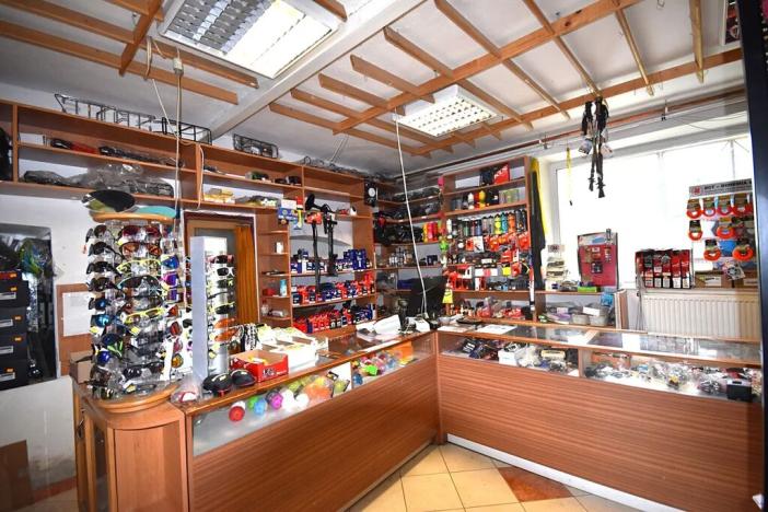 Pronájem obchodního prostoru, Mikulovice, 179 m2