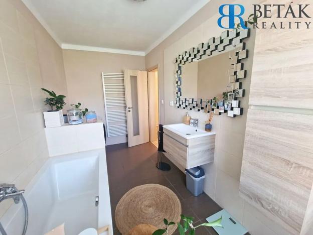 Prodej rodinného domu, Přerov, Suchý potok, 200 m2