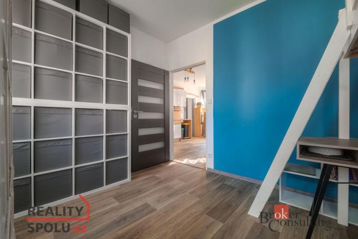 Prodej bytu 2+kk, Stod, Komenského nám., 54 m2