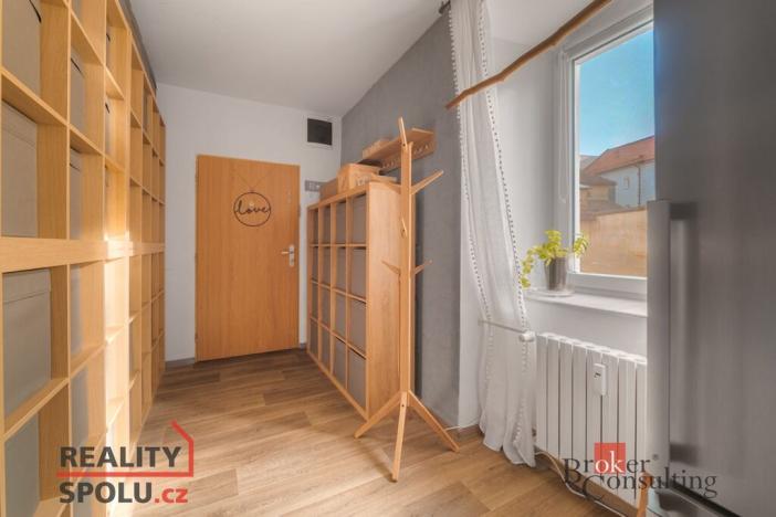 Prodej bytu 2+kk, Stod, Komenského nám., 54 m2