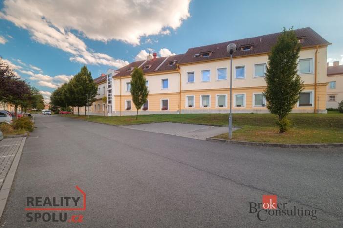 Prodej bytu 2+kk, Stod, Komenského nám., 54 m2