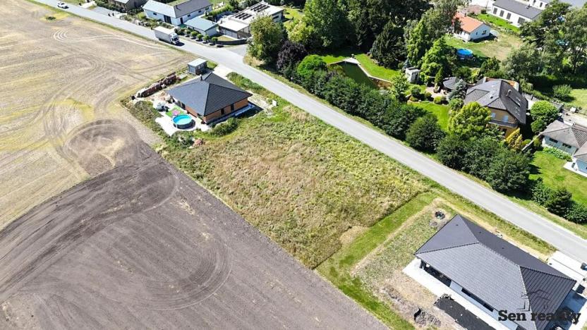Prodej pozemku pro bydlení, Sezemice, 1100 m2