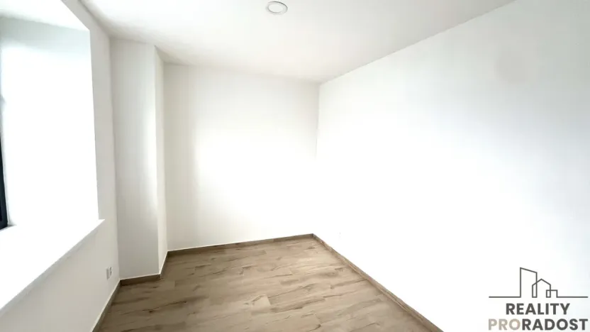 Pronájem bytu 3+kk, Lažany, 98 m2