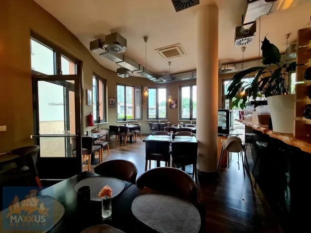Pronájem restaurace, Praha - Kobylisy, Čumpelíkova, 82 m2